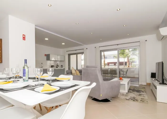 アパート Beach Condominium *